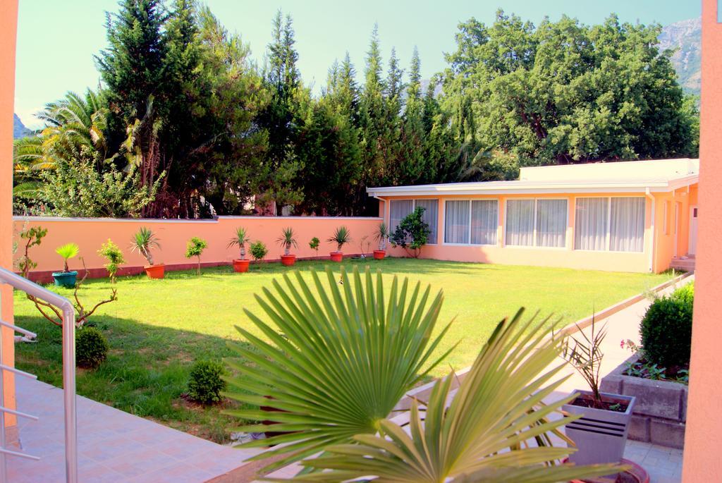 Guesthouse Vila Smilja Подгорица Экстерьер фото